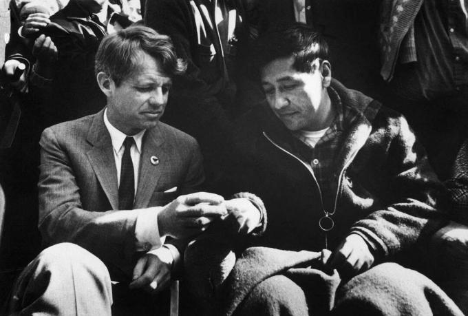 Cesar Chavez ja Robert Kennedy murravad leiba