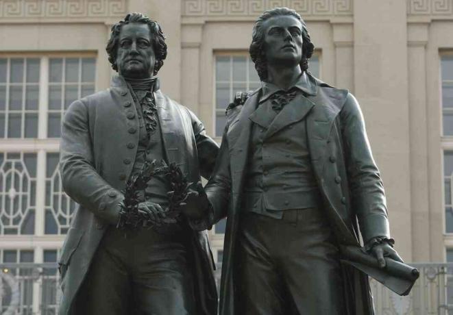 Goethe ja Schilleri kuju