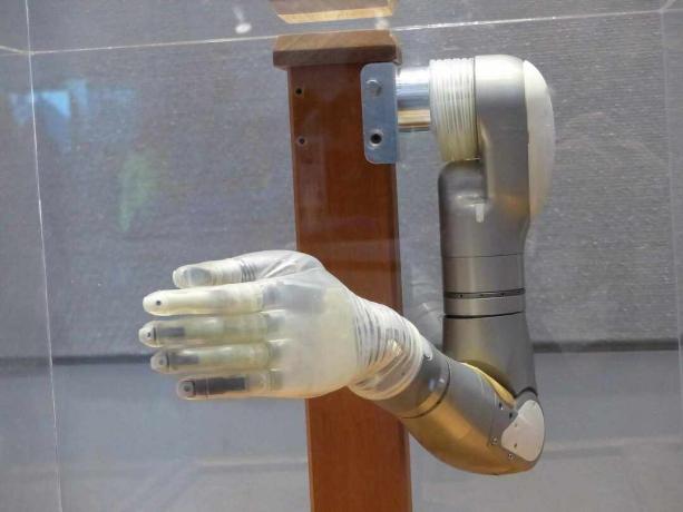 Deka Kameni leiutatud Luke Arm proteesivarre foto