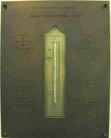 D.G.-le pühendatud mälestustahvel Fahrenheit.