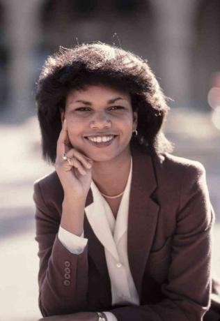 Stanfordi ülikooli professor Condoleezza Rice poseerib portree 1985. aasta novembris