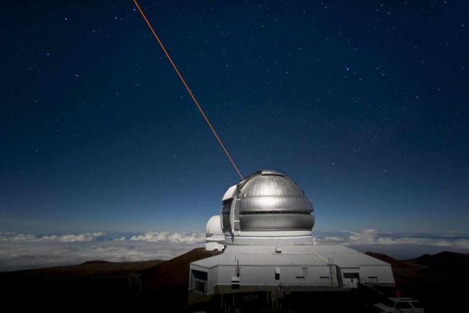 Kaksikute observatoorium North, kus töötab laserjuhistega tähesüsteem.