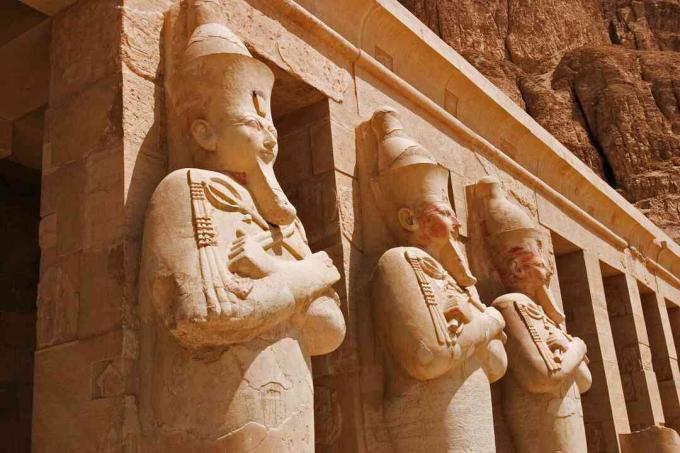 Kuninganna Hatshepsut kui Osiris